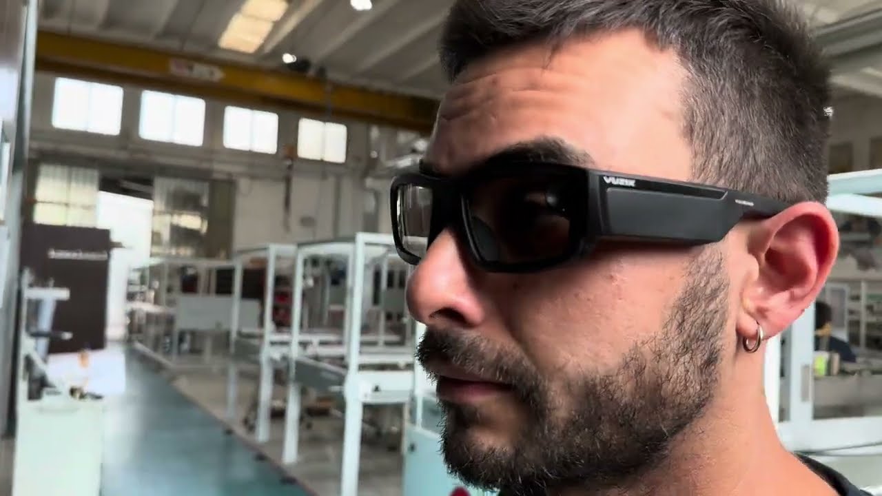 Istruzioni operative e assistenza da remoto con occhiali a realtà aumentata