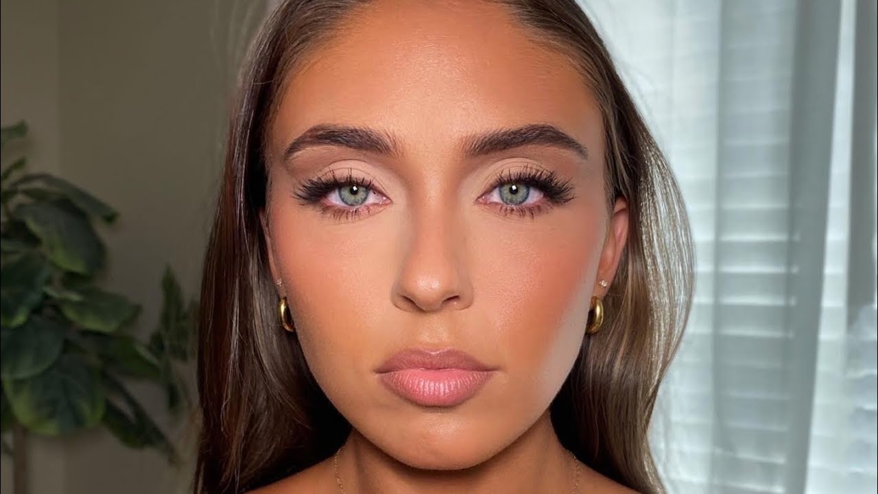 Part 1: HOW TO ACHIEVE THE PERFECT BASE MAKEUP + Pro MUA does my makeup using all Acne-Safe products