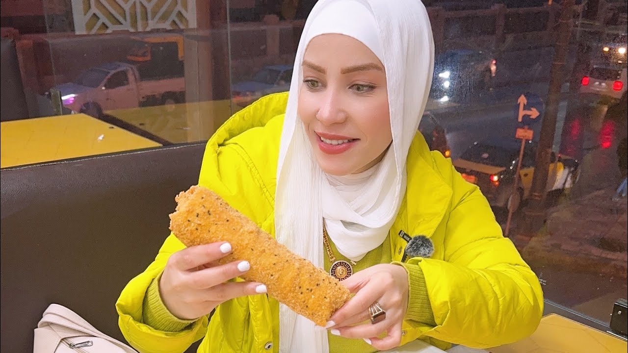 يستاهل اصل الاهتمام مابيطلبش 😂