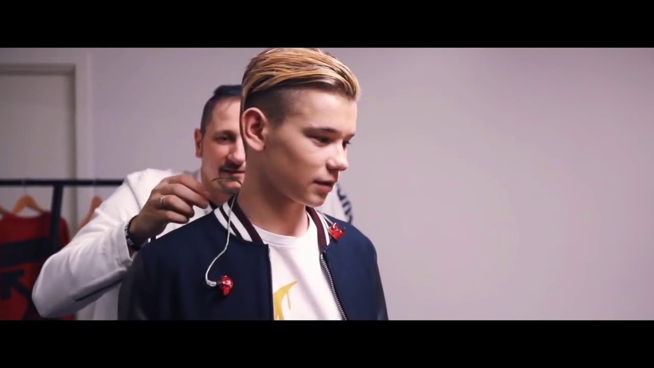 THINGS U DIDN'T NOTICE AT MARCUS & MARTINUS MOMENTS TOUR PART 3 😂😂