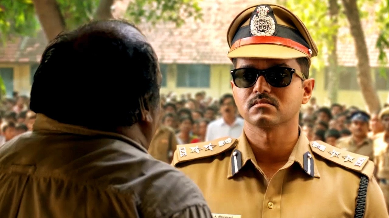 ये टीचर नशे में पुलिस को धमकी दे रहा है | Theri फिल्म का Best सीन