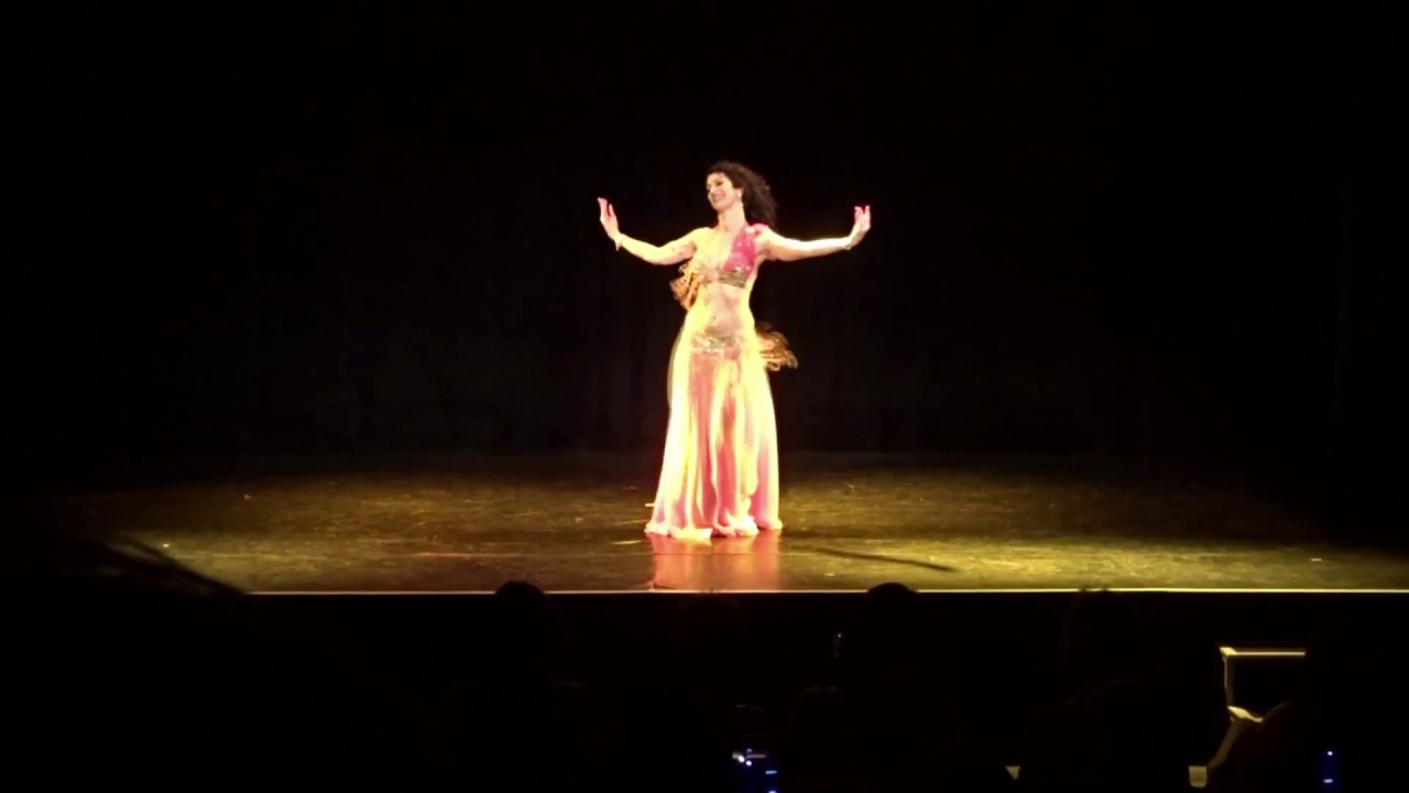Myriam Danse, danseuse orientale, bellydancer, Paris / Aghadan Al Qaq - Oum Kalthoum