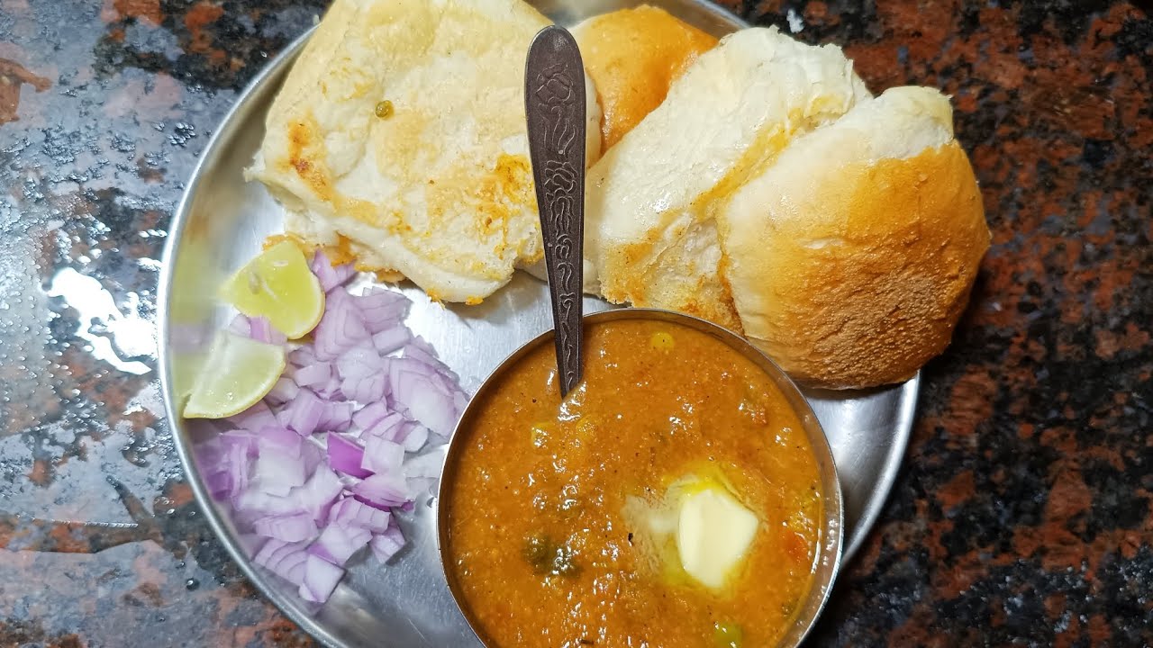 Tasty tasty pav bhaji recipe 😋😋