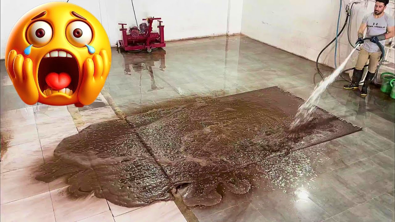 Никто не верил, что тротуара нет... пока не обнаружили огромный скрытый узор
