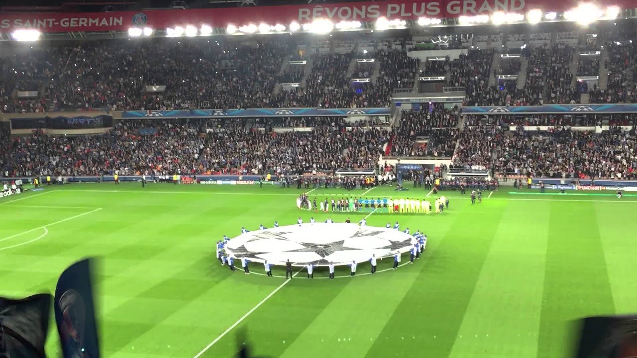 UEFA Champions League PSG vs FC Barcelone Parc des Princes Septembre 2014 Entrance and music opening