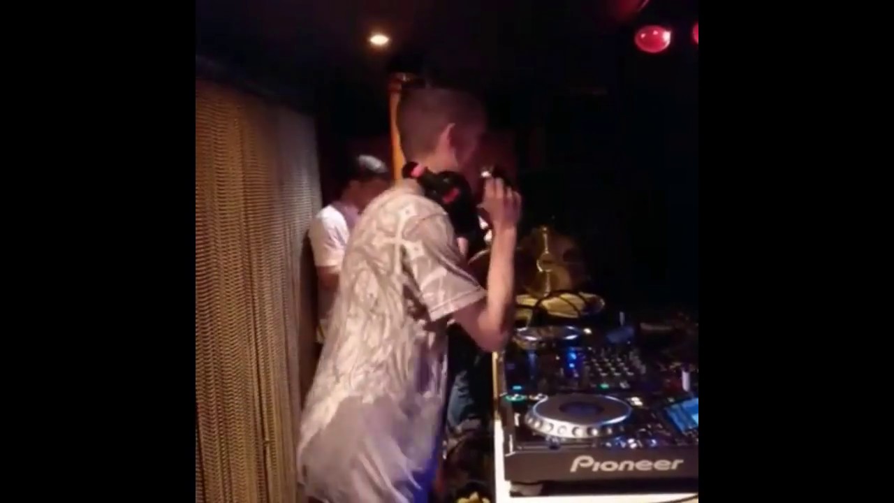 M ZONE B2B MARK EG LIVE SOUND PULSATION CRASH MANOR