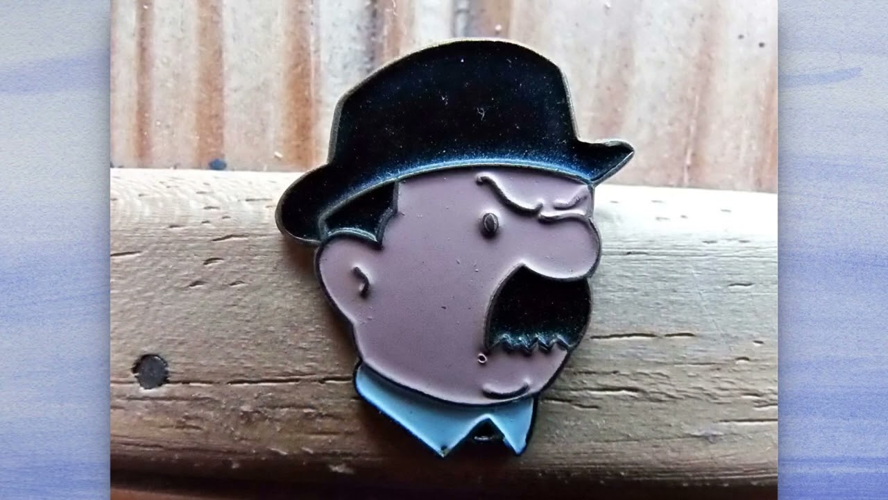 TINTIN COLLECTION ESSO 1960 ET PIN'S   CARTES POSTALE