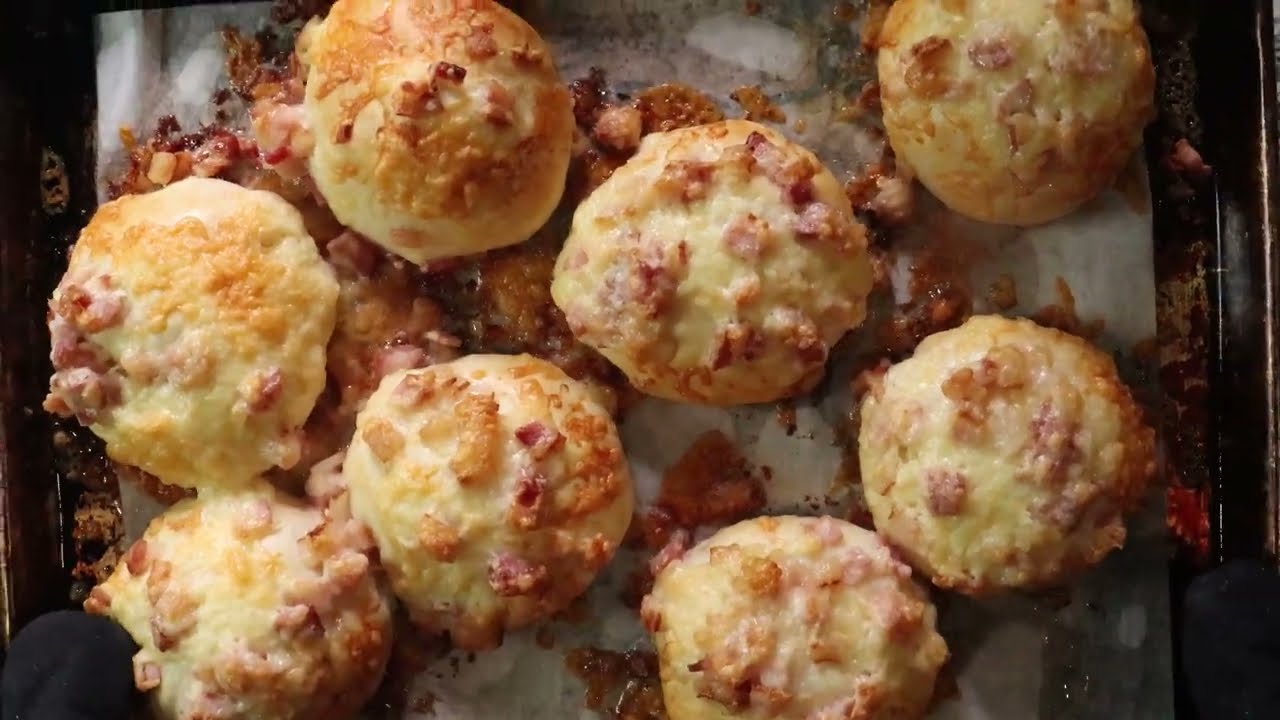 Австралийские рулеты с сыром и беконом