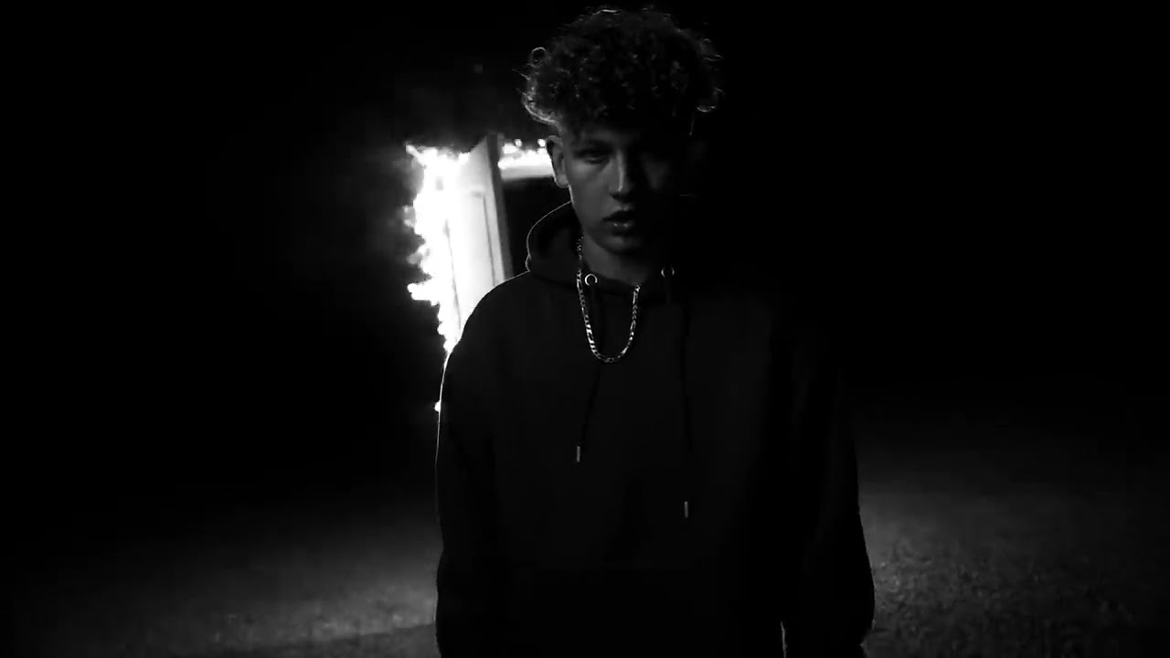 LVZ - Éna (Clip Officiel)
