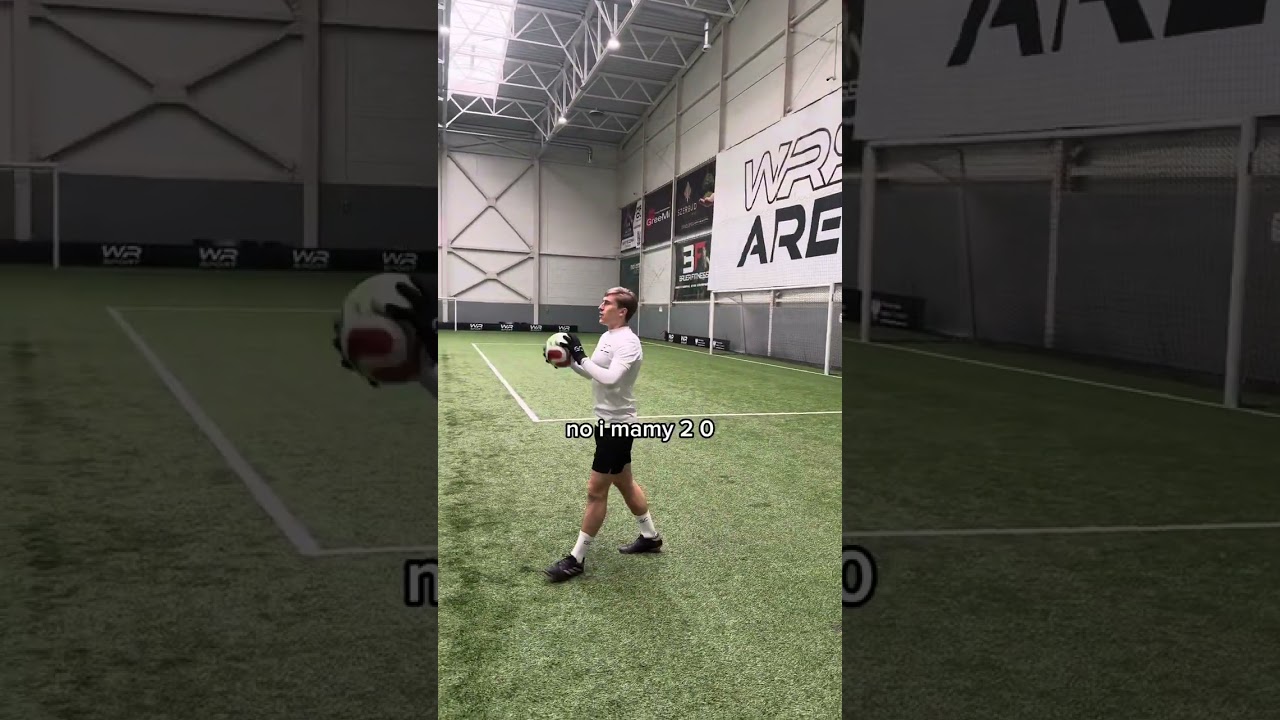 Pojedynek 1 na 1. Masz 2 kontakty piłka nie może spaść ⚽️  Olo Gain Control vs Tomasz Siryk