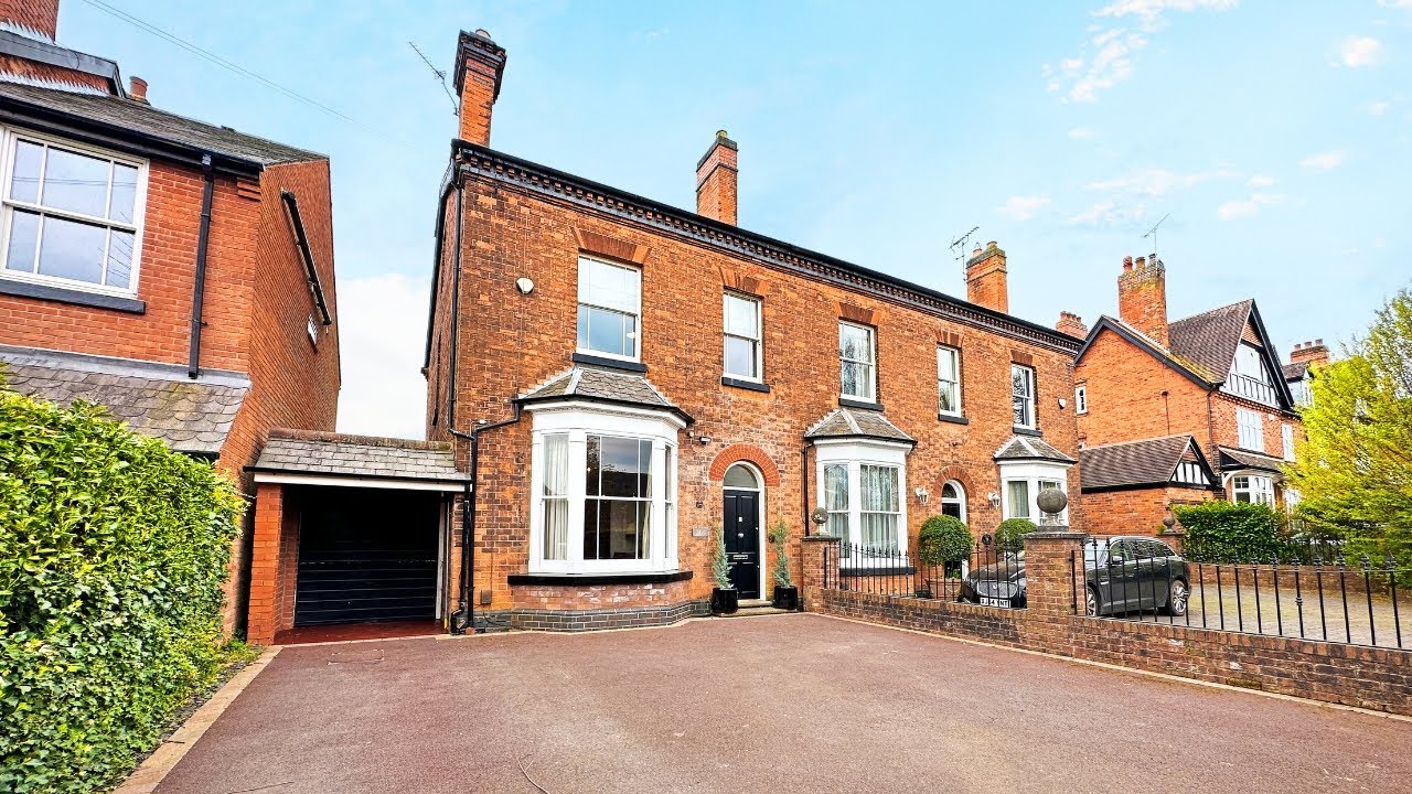 Beautiful Extended Victorian Semi Detached On Station Road In Knowle