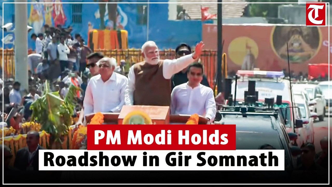 PM Narendra Modi Holds Roadshow in Gir Somnath, Gujarat | Massive Crowd Welcomes PM Visit