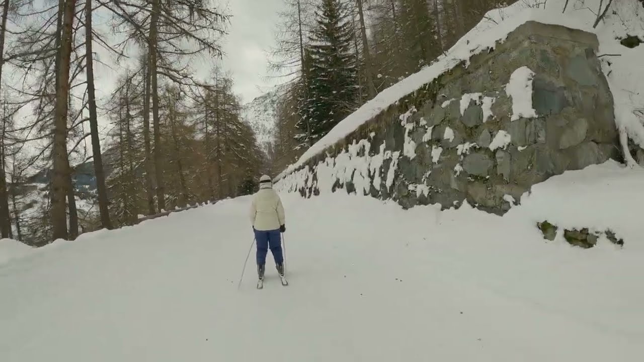 La Thuile skiing January 2023 slow piste 7