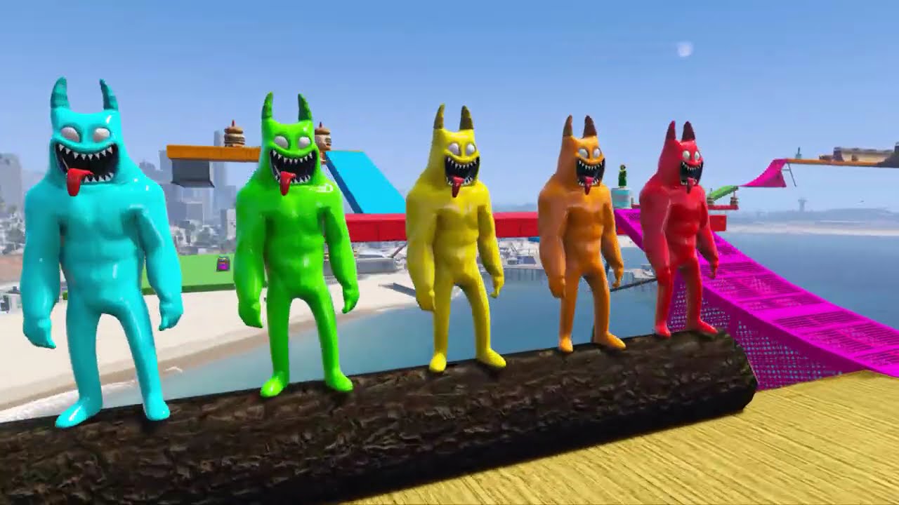 الأبطال الخارقين على دراجة نارية - Superheroes on a motorcycle against spiders with sharks GTAV