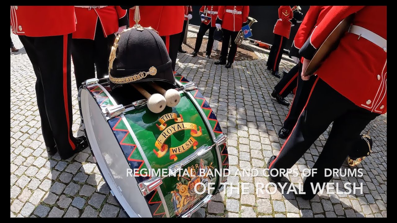 THE REGIMENTAL BAND AND CORPS OF DRUMS OF THE ROYAL WELSH 🎶