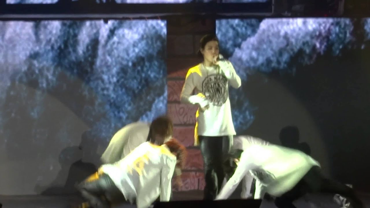 [FanCam] 20141207 BTS - Tomorrow TRB Manila