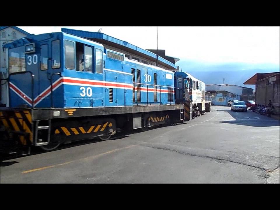 Tren de Trabajo del Incofer regresando de Cartago con las locomotoras 30 y 84