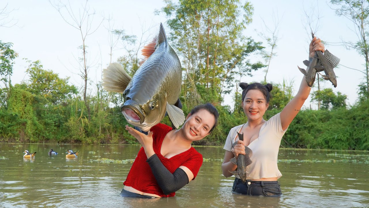 Rural Life: Catching Big Fish, Harvesting Fresh Produce & Market Day