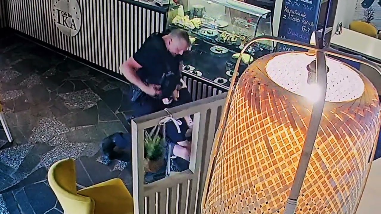 Grupa interwencyjna Ochrona os&oacute;b i mienia interwencja w restauracji.