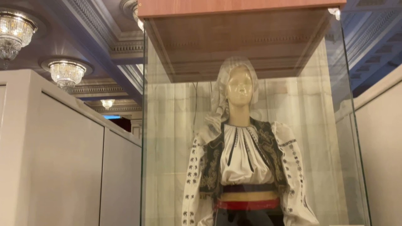 M-am plimbat prin Palatul Parlamentului ( Casa Poporului ) Partea 1