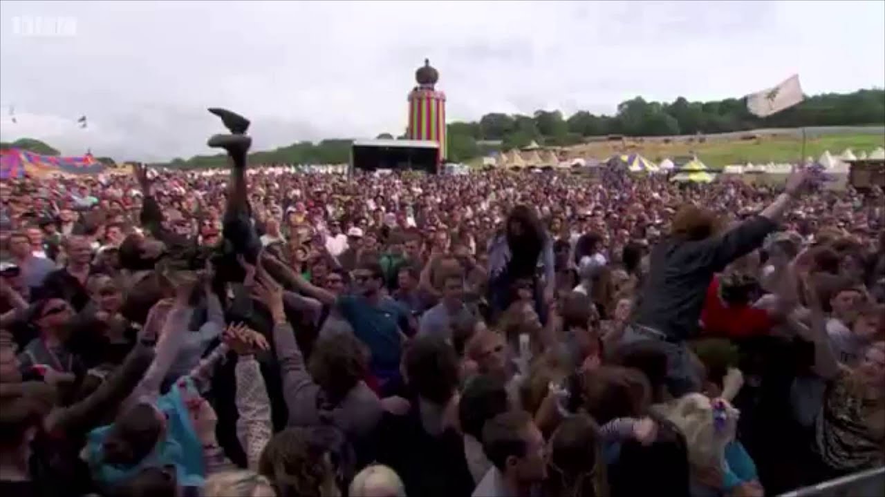 FAT WHITE FAMILY - "Touch The Leather"  (Live At Glastonbury 2015)