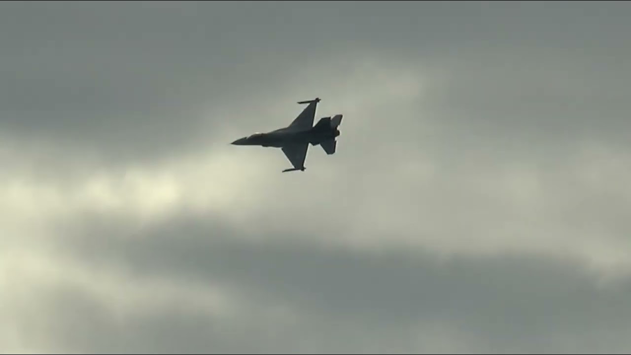 / AIRSHOW THESSALONIKI / F-16 VIPER /  28/10/25
