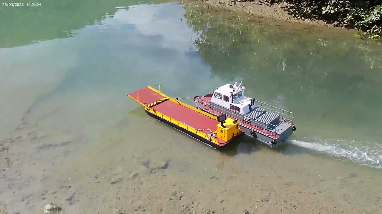 RC RUSSIAN TOWBOAT AND BARGE, SIDE TOW