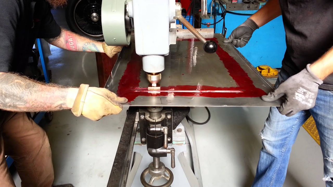 How to cut louvers in hot rod hood how to run a pullmax or Vibra-shear