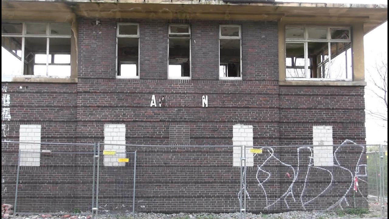 Ahlhorn/Gro&szlig;enkneten Verlassene Orte (Lost Places Urbex) Stellwerk mit Wasserturm 01.05.2015