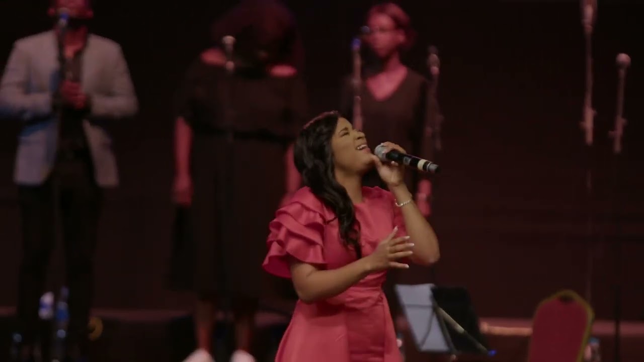 Esther Do - Mes mains s’élèvent / Yeshua (worship session) à Thanksgiving 2 | Abidjan