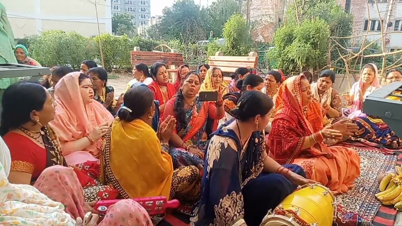 यशोदा हसके कहती है झूला दो लाल का पालना 😍😘🎉🙏💕