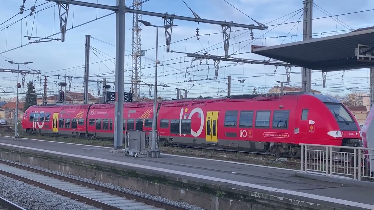 Arriveé d’un BGC en gare de Toulouse Matabiau 