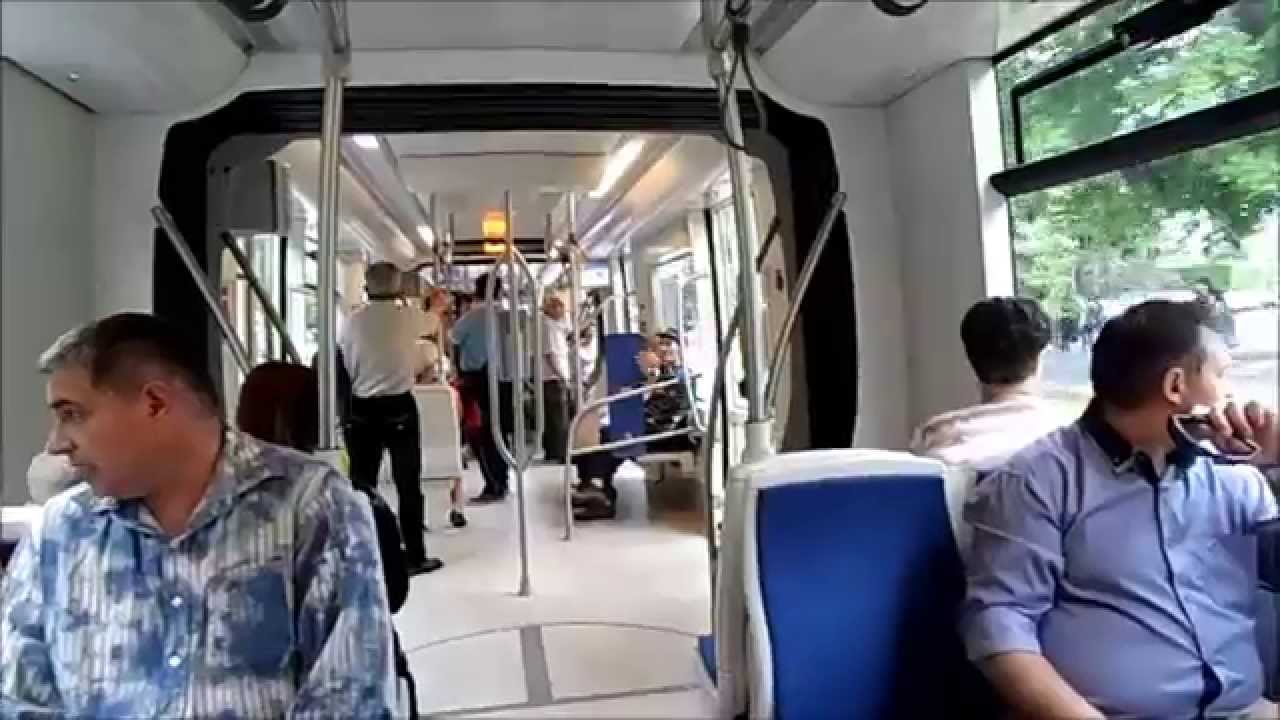 Már a debreceni 1-es vonalon is közlekednek a CAF villamosok