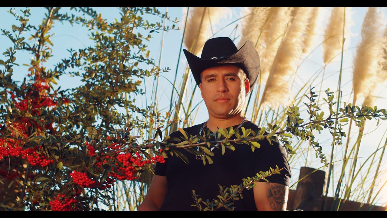 Los Dueños del Rancho - El Idiota (Video)
