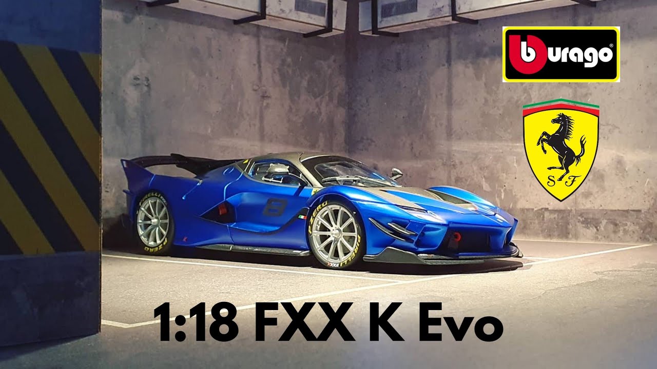 REVIEW: Bburago Signature & Tomica 1:18 Ferrari FXX K Evo #8 - Satin Blue