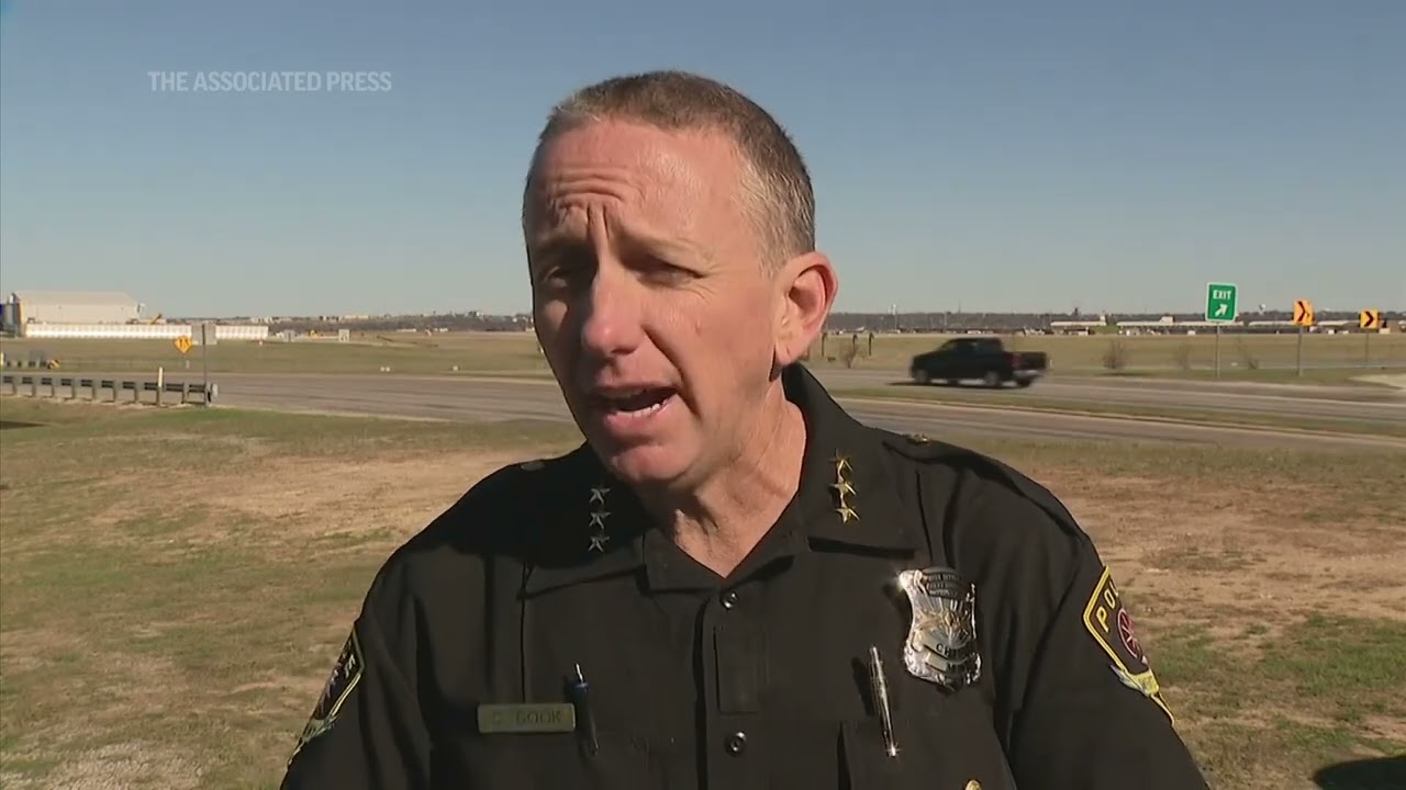 Pilot ejects from fighter jet in Texas in failed landing