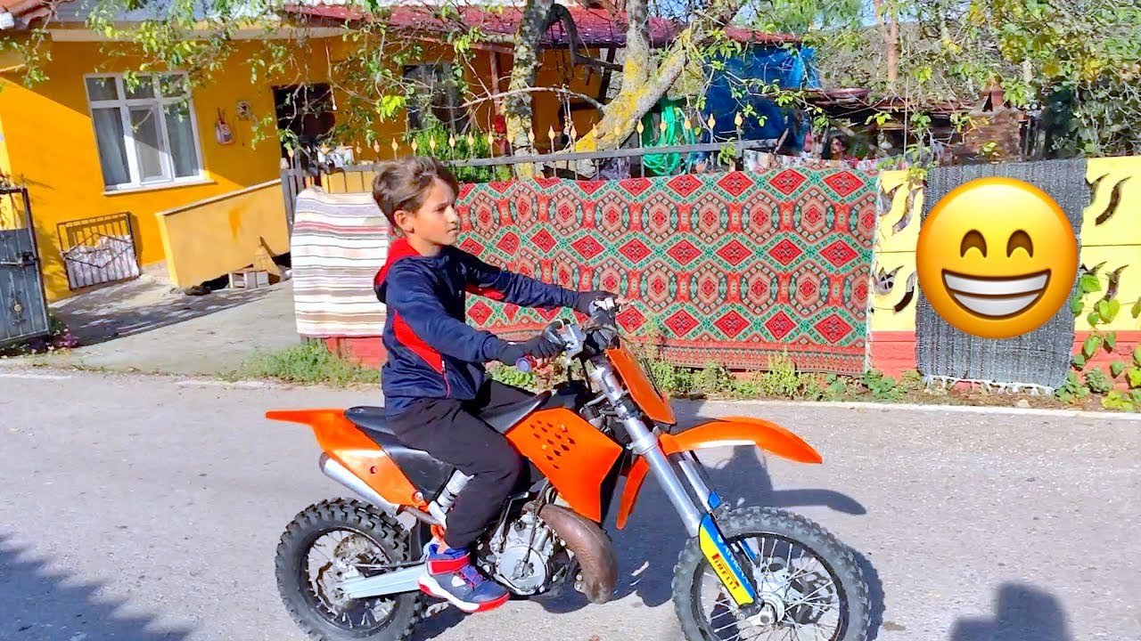 Babam Sonunda Aldı. Cross Motor Aldım. 9. Yaş Doğum G&uuml;n&uuml; Hediyem. H&Uuml;SO