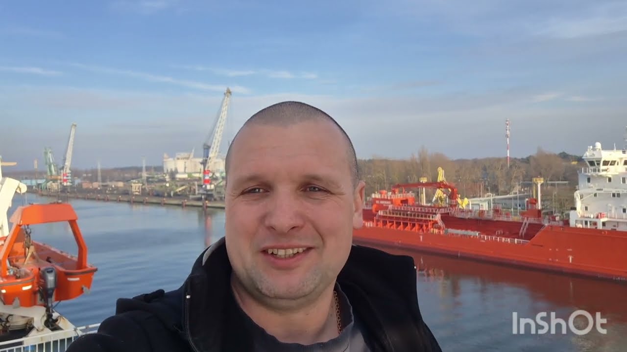 Едим на пароме в Швецыю