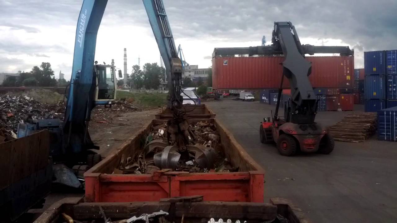 Разгрузка  метала с вогонов на машины