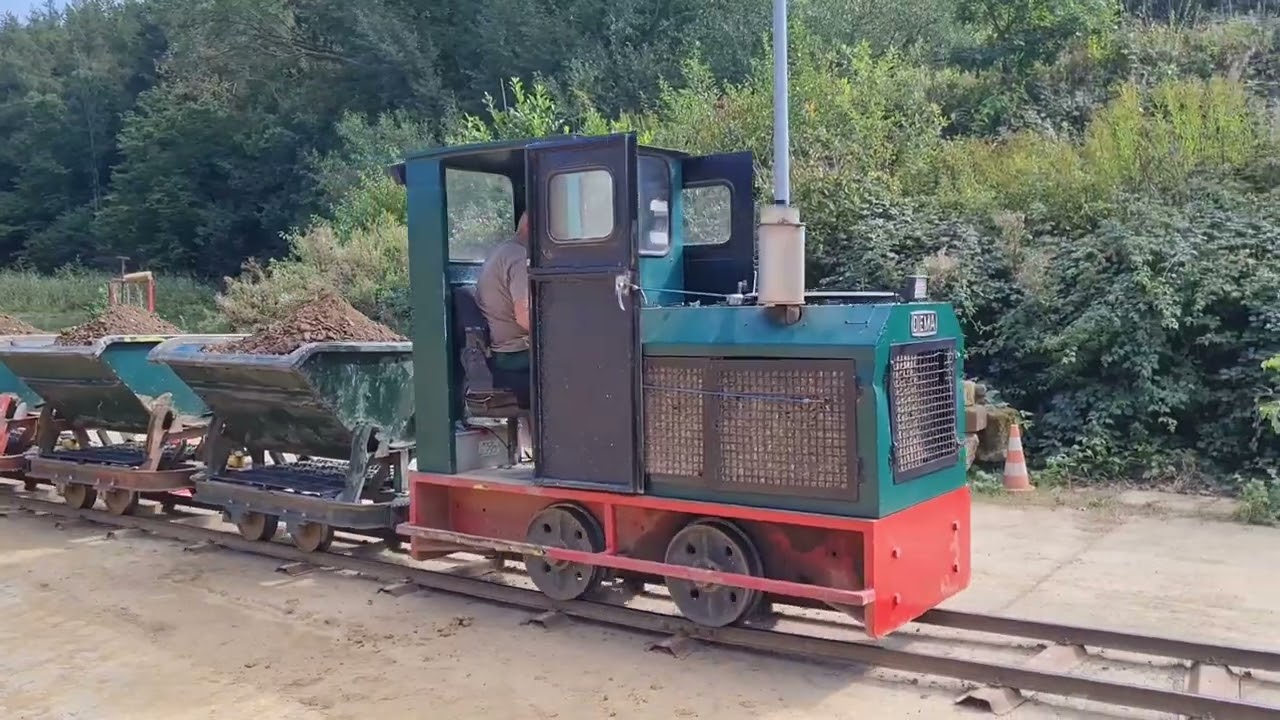 Die Waldbahn Carlsberg besichtigt im Jahr 2024 noch eine produzierende Ziegeleibahn
