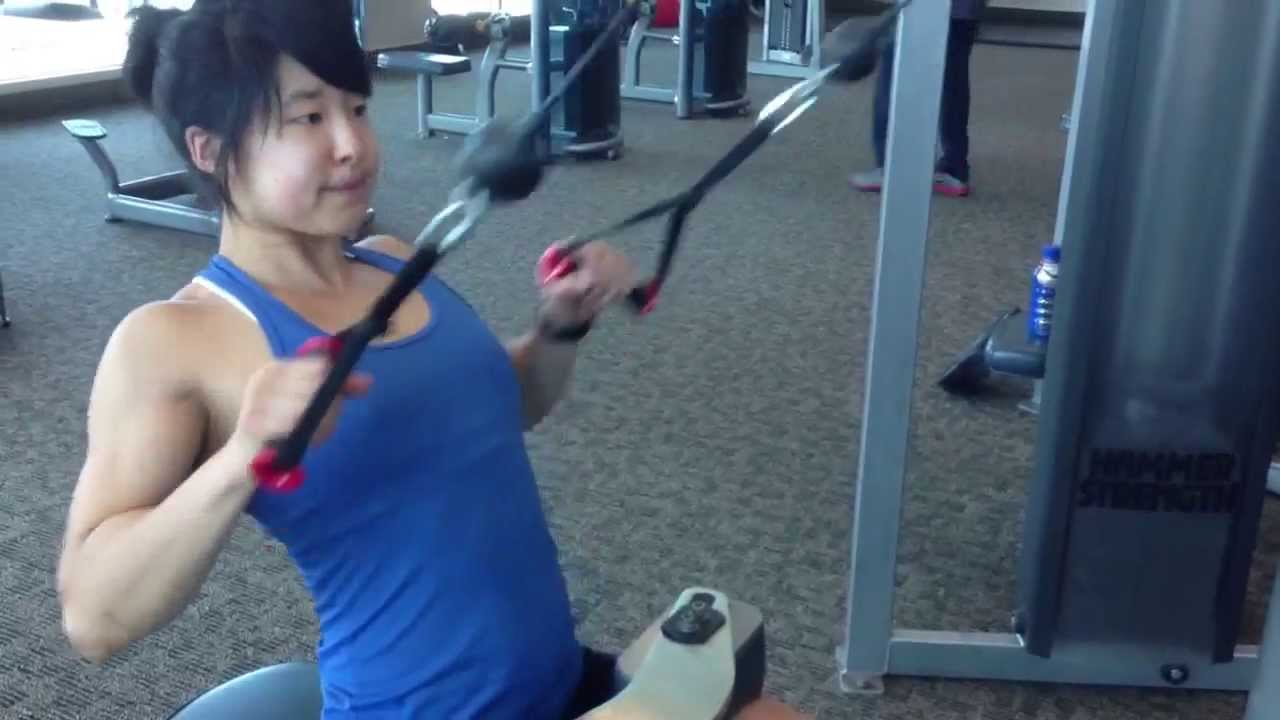 Iso-Lateral Lat Pull Downs with Michelle Lin