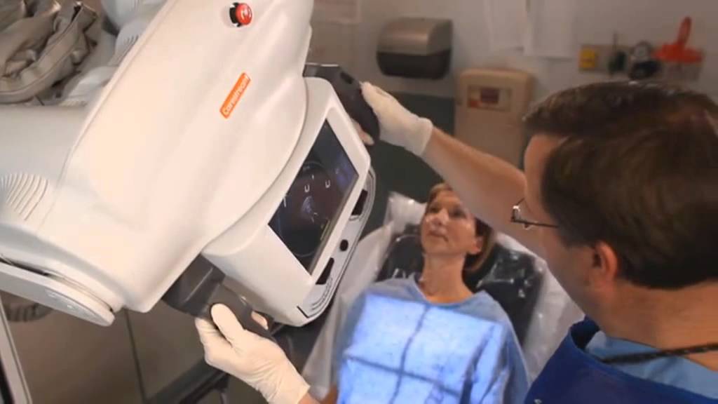 Carestream DRX-Revolution Mobile X-Ray System On The Move