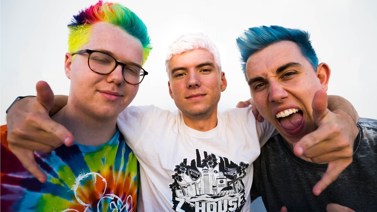WE DYED OUR HAIR! Ft. MrTLexify and TheSmithPlays (Z HOUSE DYES HAIR)