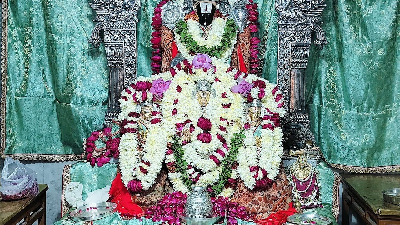 शुभम वी मिश्रा  लाइव है!