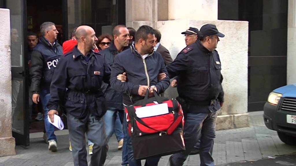 ANDRIA (BT): RAPINA SEQUESTRO DI PERSONA E ARMI, UN CLAN IN MANETTE