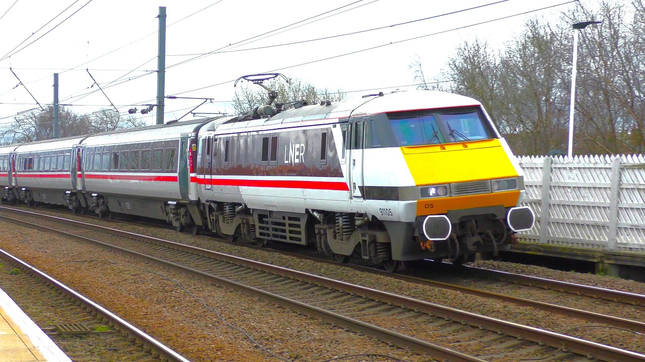 Trains at Retford Station, ECML | 13/03/24