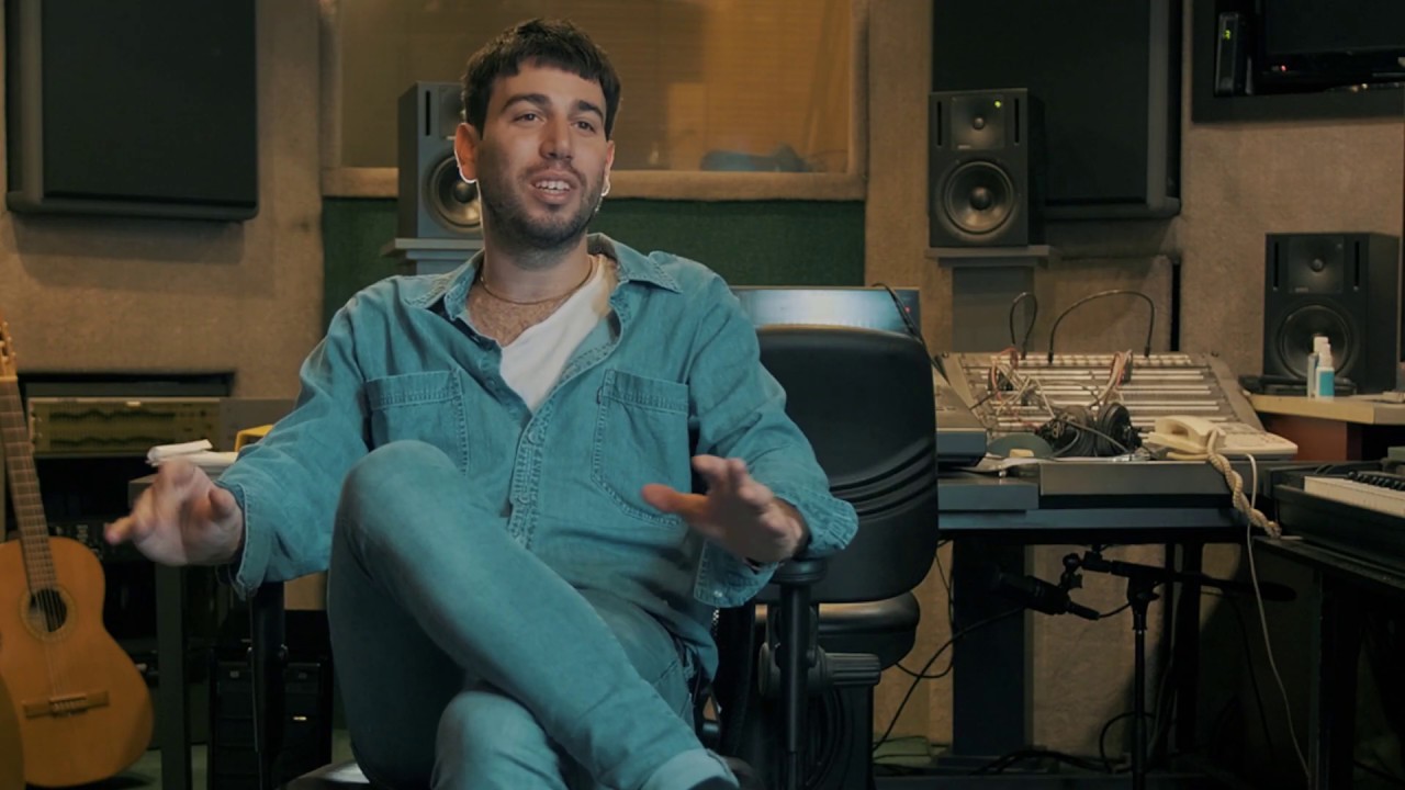 Conociendo Rusia - En la esquina de Cabildo y Juramento (Documental)