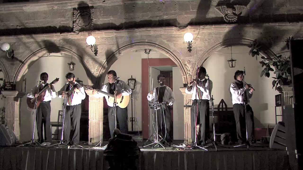 GRUPO NUEVAS RAICES EN CONCIERTO