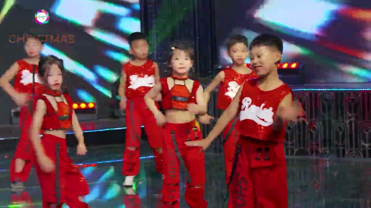 Remix Till The World Ends - CLB Định Tây