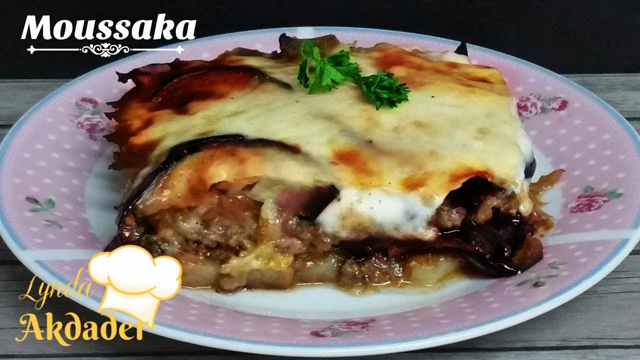 ** moussaka aux aubergines et pommes de terre, cuisine et plats d'été